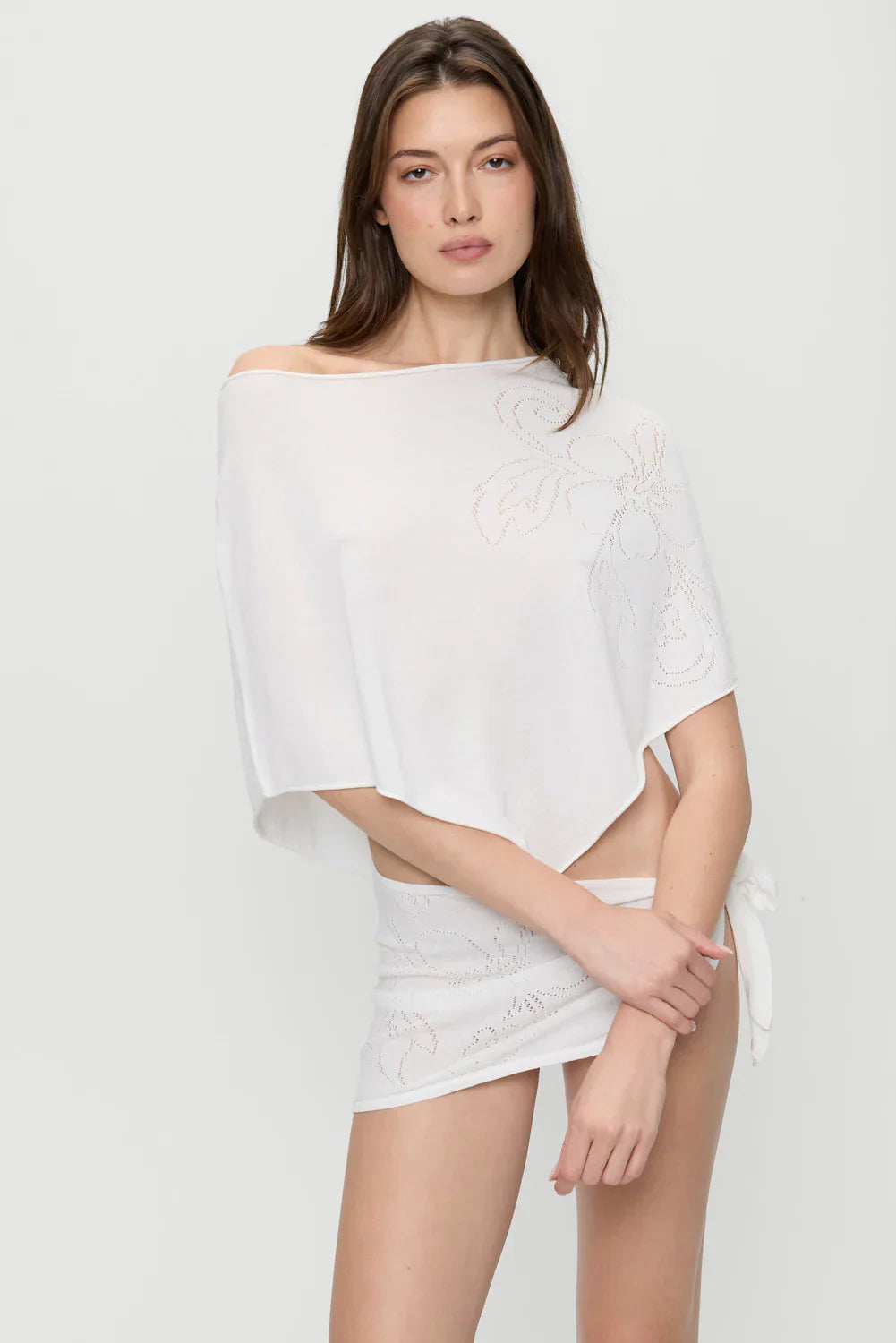Scout Knit Poncho - White Hibiscus